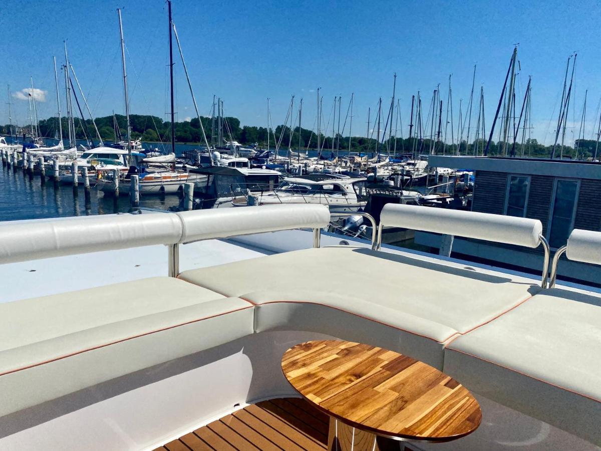 Hausboot Mit Traumlage In Luebeck-Travemuende Hotell Eksteriør bilde